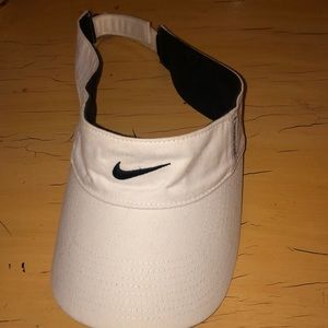 New Nike visor